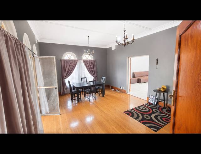 4 BEDROOM HOUSE FOR SALE IN GLENWOOD